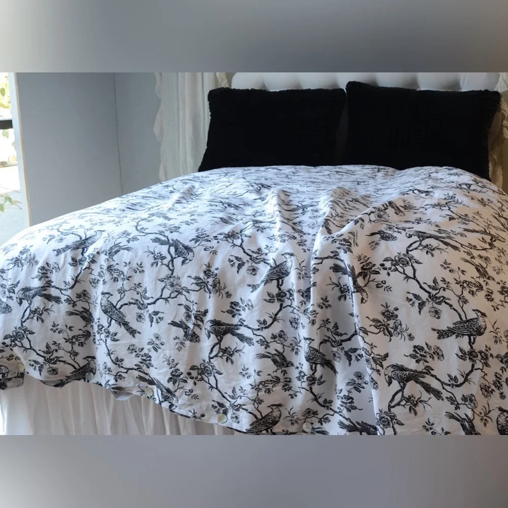 Bella Notte Linen Bird Toile King Duvet Cover